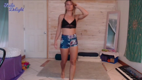 lailagetsnaked  18-01-2022